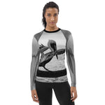 Pelican on a Pier Tapered Cut Rash Guard